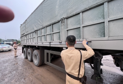 Cảnh Báo: Siết Chặt Tải Trọng, Xe Cơi Nới - Cách Tránh Phạt Nặng 