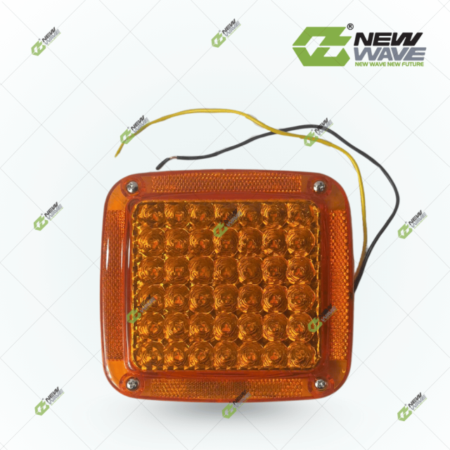 Đèn vuông vàng 24V 001844 New Wave